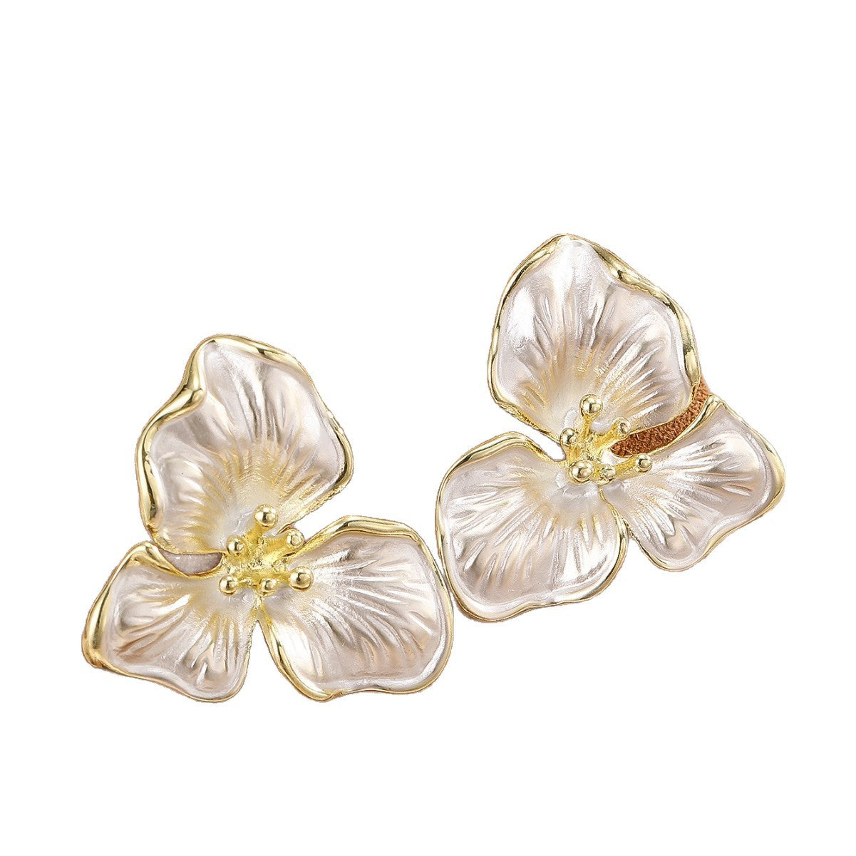 Fashion Petal Pearl Commuting Women's Earrings - Eve & Kith