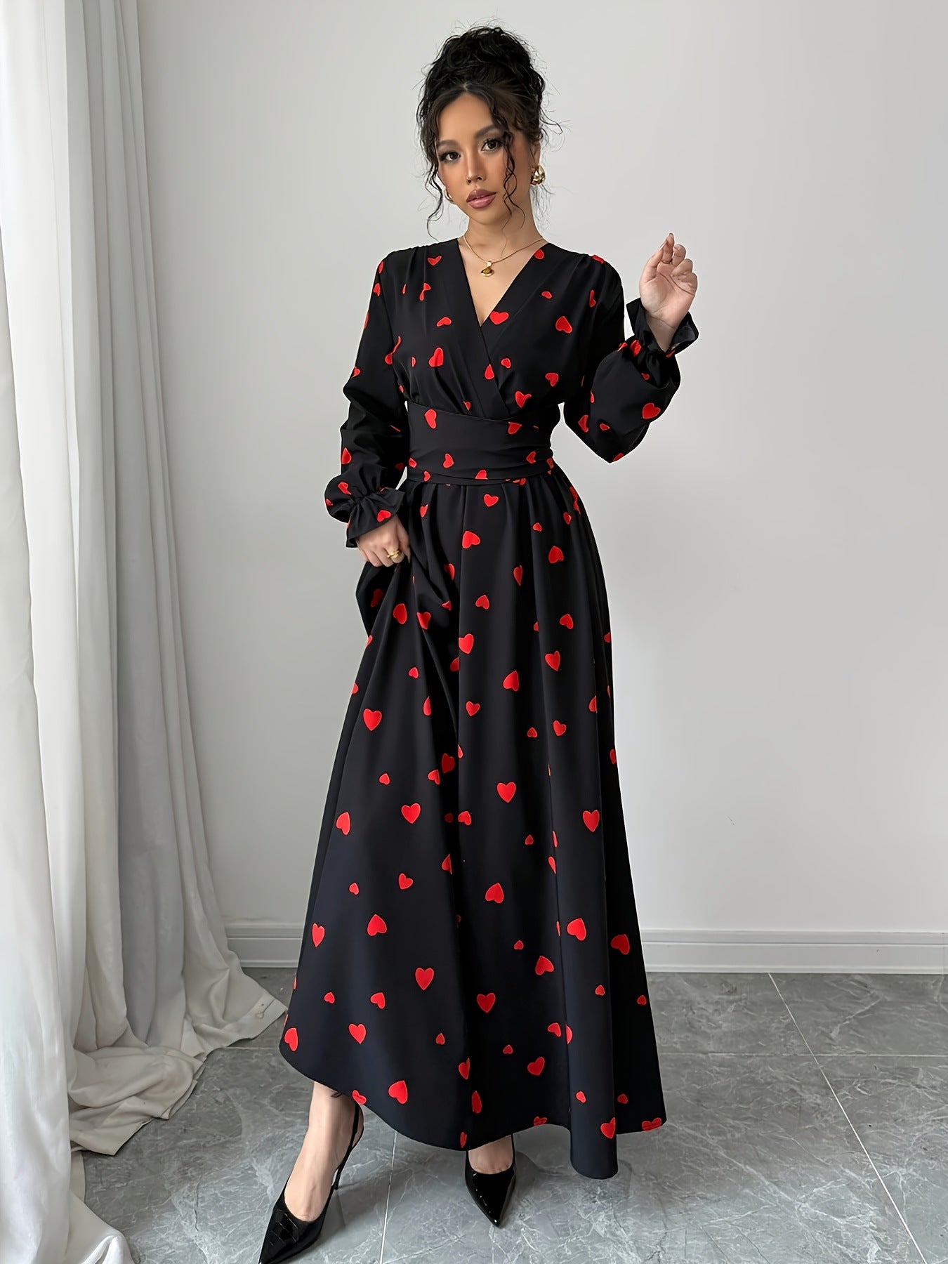 Women's Printed V-Neck Long Sleeve Waist Tie Dress - Eve & Kith