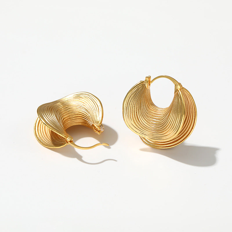 Old Gold Light Luxury Exaggerated Earrings - Eve & Kith
