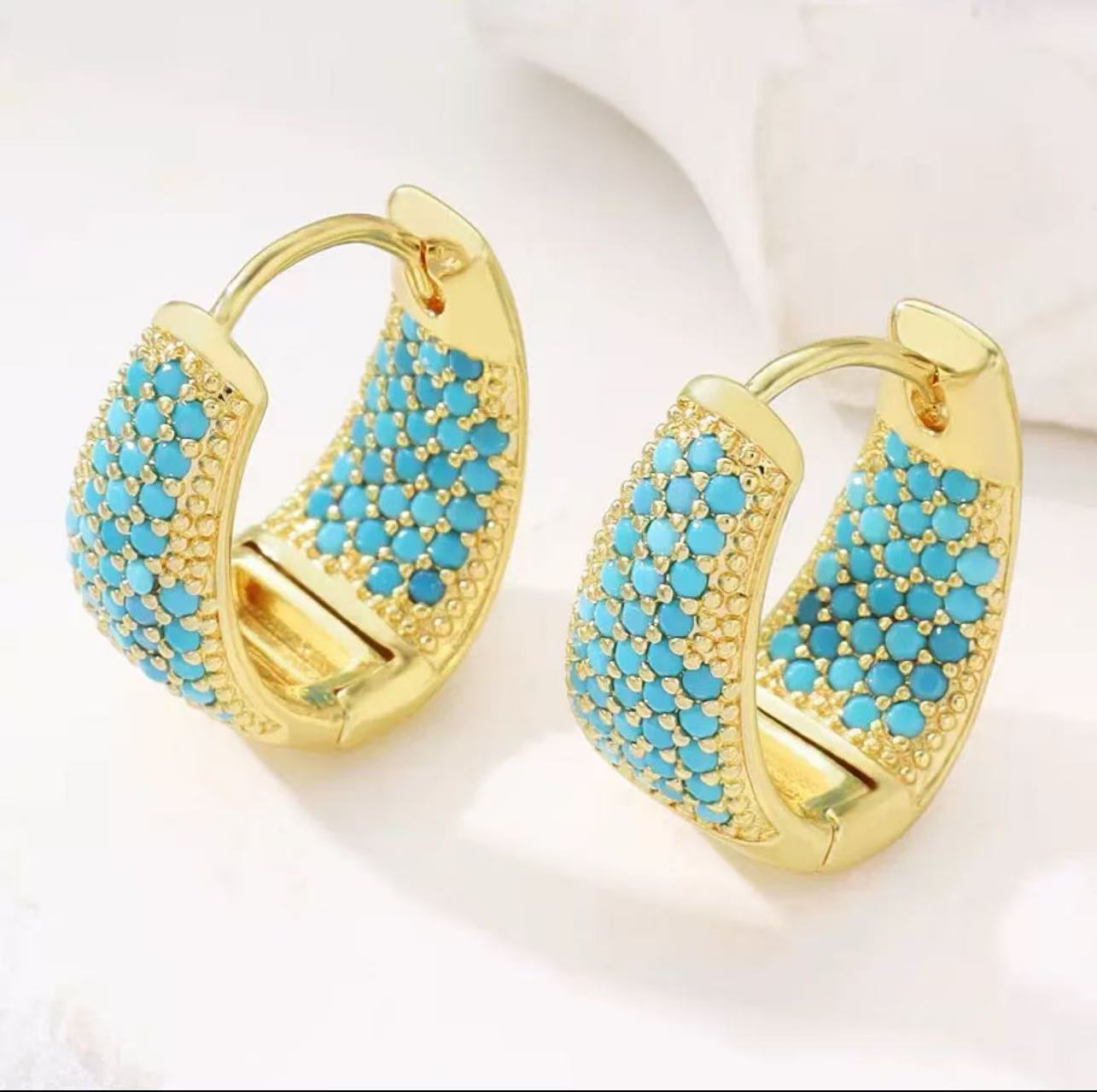 Waterdrop-shaped Vibrant And Elegant Earrings With 18K Gold Plating On Copper - Eve & Kith